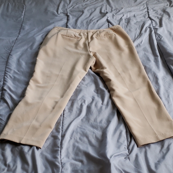 Dress pants - Picture 2 of 3